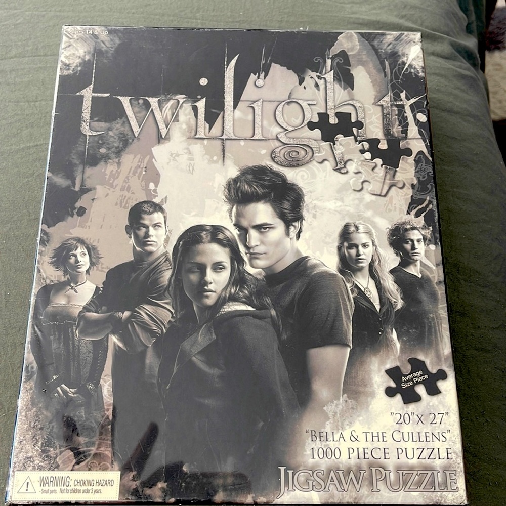 NECA Twilight Puzzle BTS Bella & Cullens AFL 20x27 puzzle